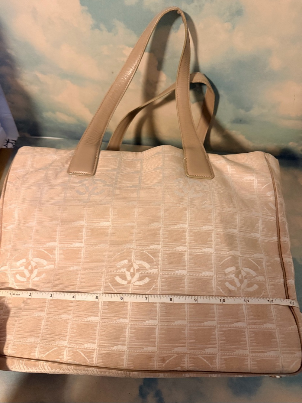 CHANEL miniline tote - Picture 12 of 15